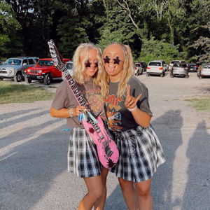 Meet your Posher, Carlie